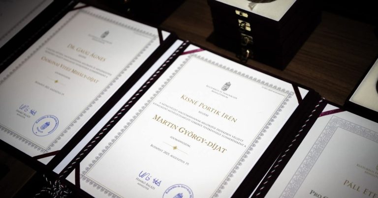 Állami kitüntetések 2025-ben: elismerések a szakképzés és a népművészet kiválóságainak